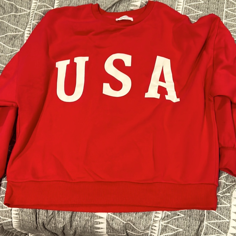 USA sweater!! Great shape worn once!